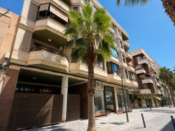 Duplex na sprzedaż w Piso en Calle Fotógrafos Darblade, Centro - Muelle Pesquero, Torrevieja, Torrevieja photo 4