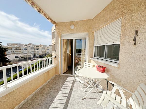 Duplex na sprzedaż w Piso en Calle Virgen del Mar, Nueva Torrevieja, Torrevieja, Torrevieja photo 1