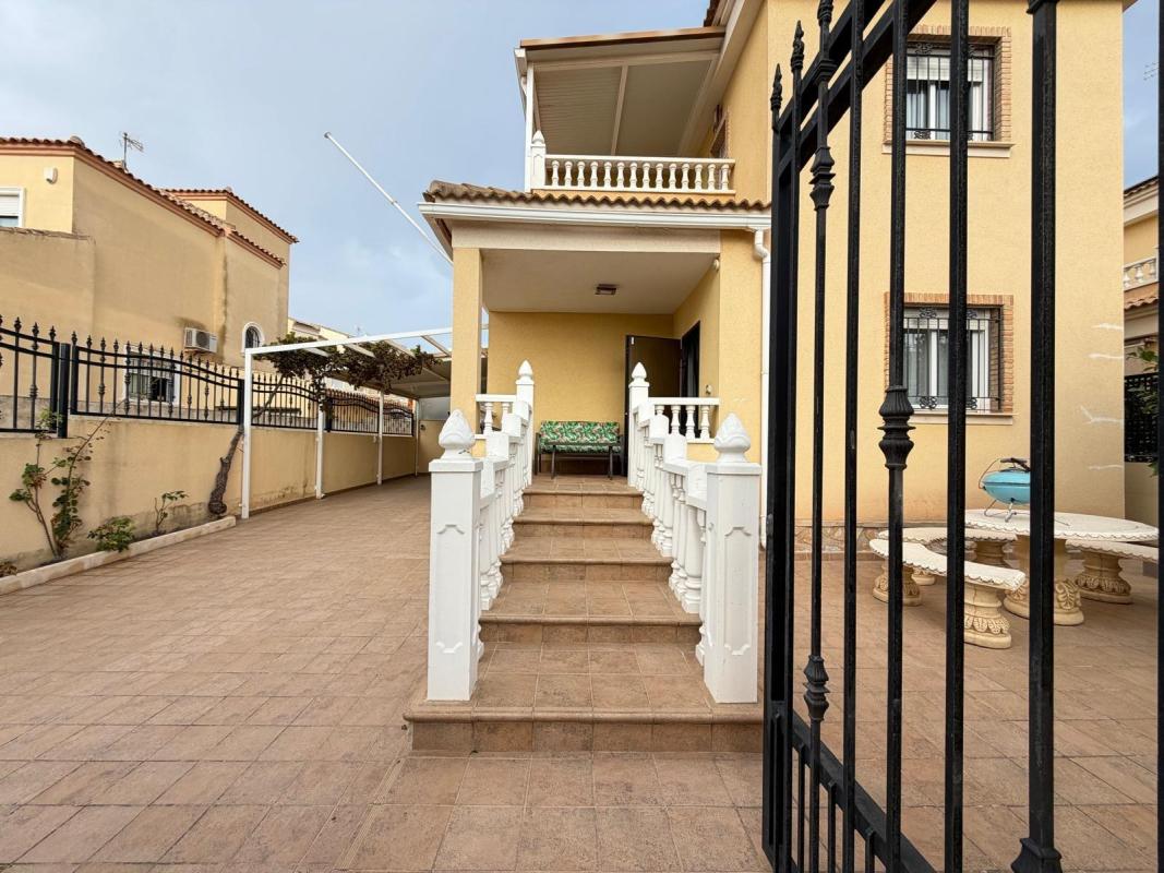 Propiedades en venta y alquiler en España photo 5