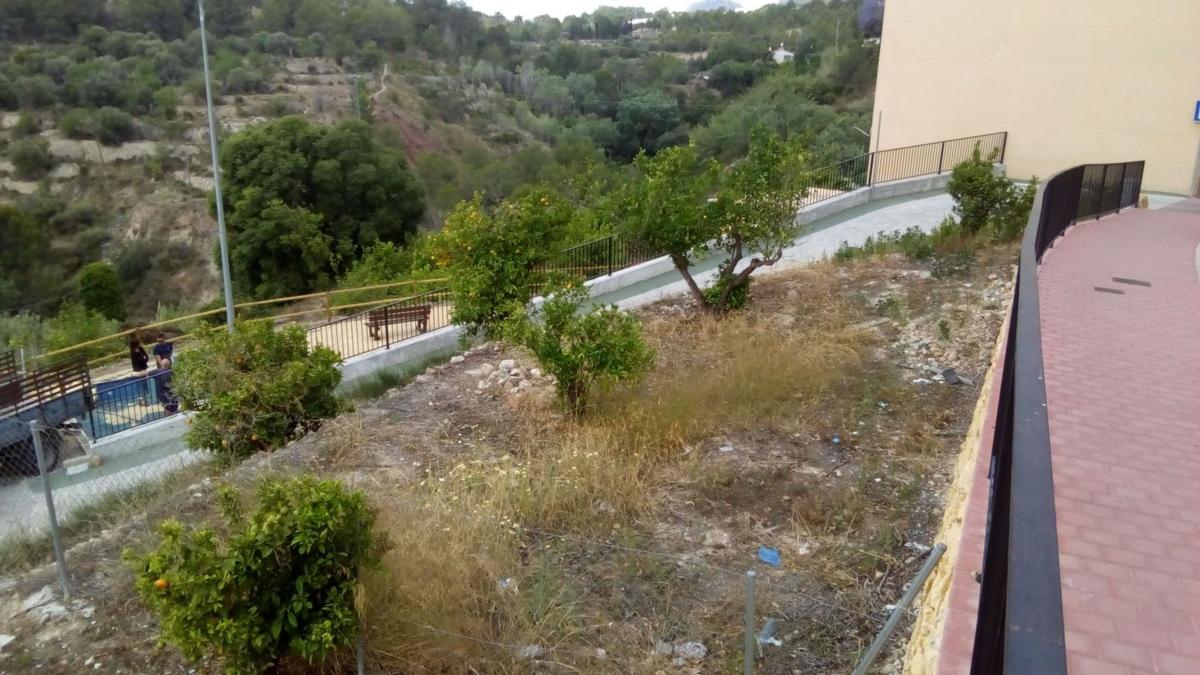 Land for sale in Polop, Alicante photo 2