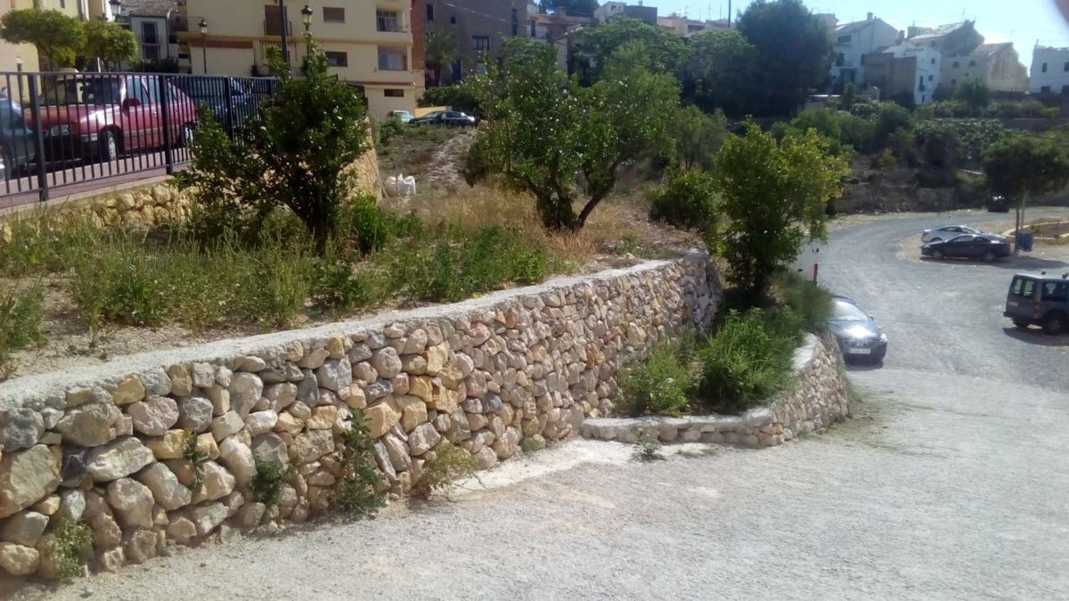Land for sale in Polop, Alicante photo 4