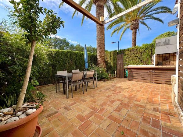 Chalet adosado en Centro Urbano, Denia photo 1
