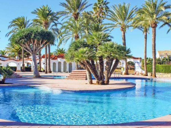 Chalet adosado en Centro Urbano, Denia thumbnail 2