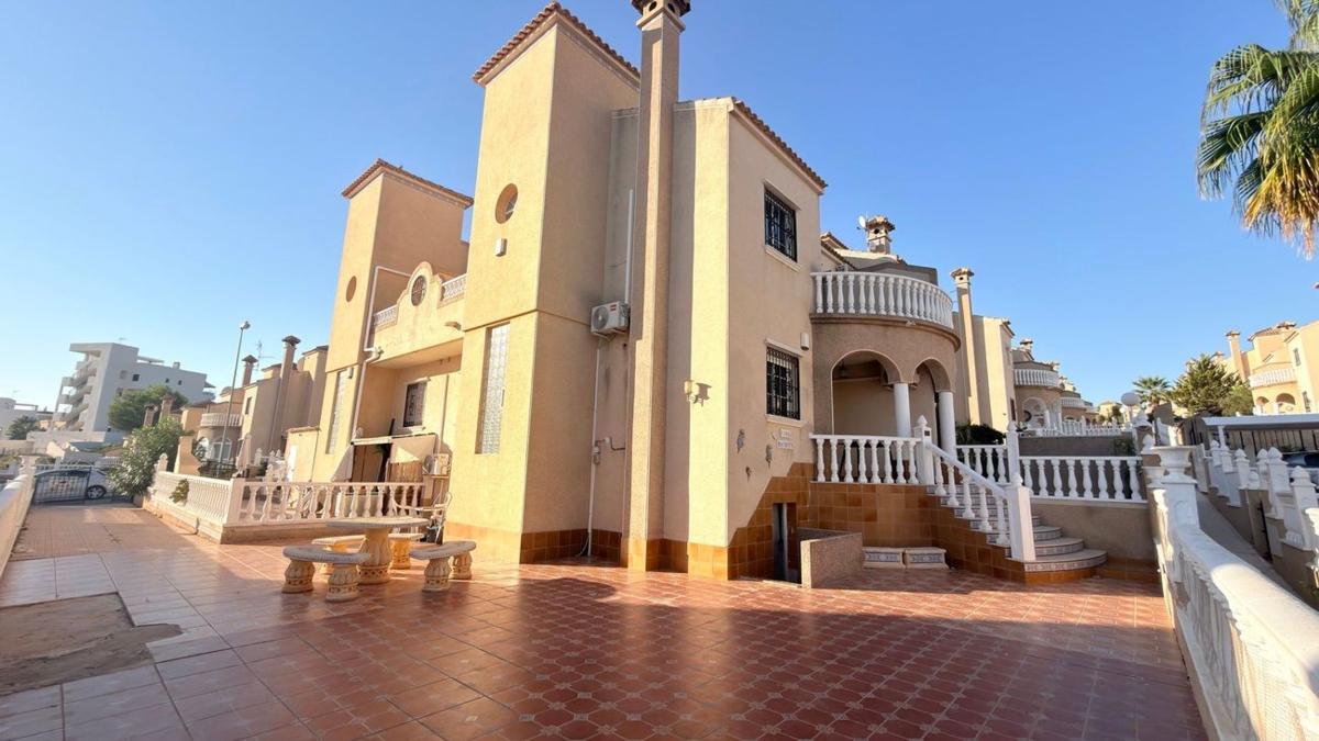 Propiedades en venta y alquiler en España photo 1