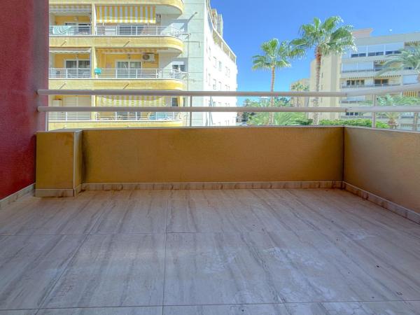 Venta de piso en Piso en Playa de los Locos, Torrevieja, Torrevieja
 photo 2