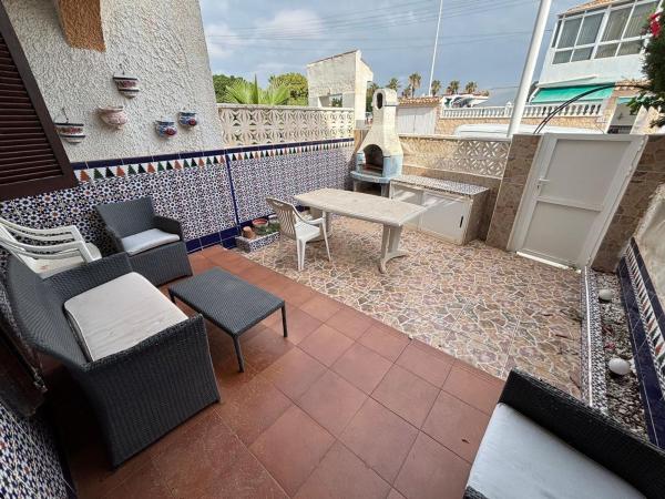 Chalet adosado en Zona los Frutales, Torrevieja thumbnail 2