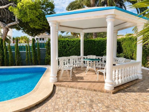 Casa o chalet independiente en La Zenia, Orihuela photo 1