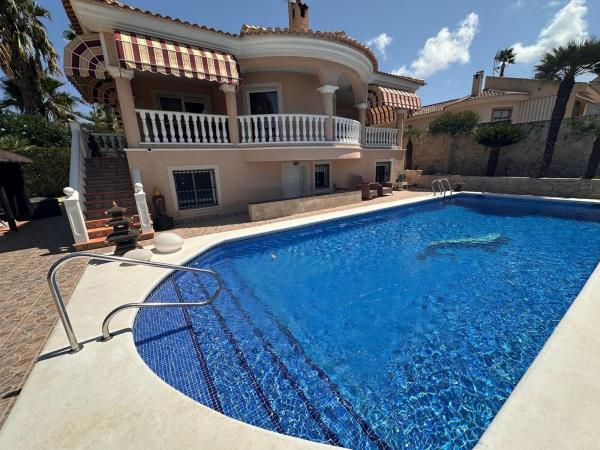 Casa o chalet independiente en Calle Rubi, Benimar, Rojales thumbnail 2