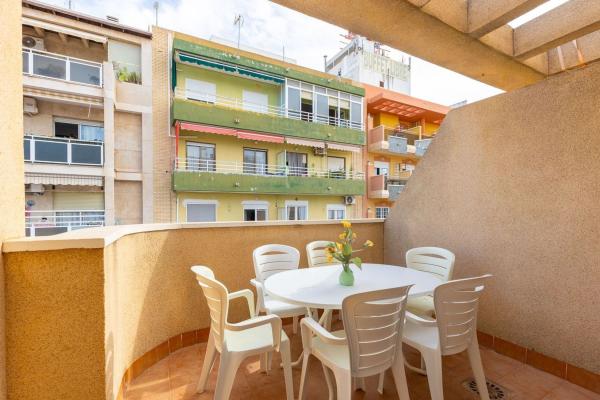Sale of flat in Piso en Calle Callosa del Segura, Playa de los Náufragos, Torrevieja, Torrevieja
photo 1
