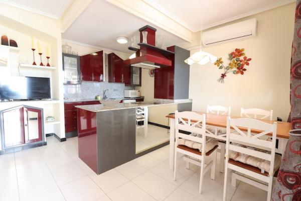 Chalet adosado en Calle la Sagra, 5, Los Balcones - Los Altos del Edén, Torrevieja thumbnail 3