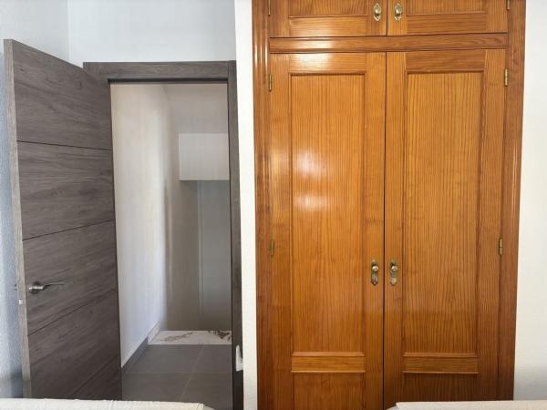 Chalet adosado en Calle La Fuente s/n, La Zenia, Orihuela thumbnail 2