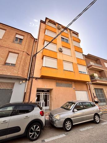 Продажа квартиры на Piso en Calle Colón, 34, Castalla, Касталья
photo 1