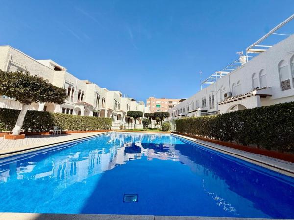 Продажа квартиры на Piso en Avenida de Holanda, Los Europeos, Torrevieja, Торревьеха
photo 1