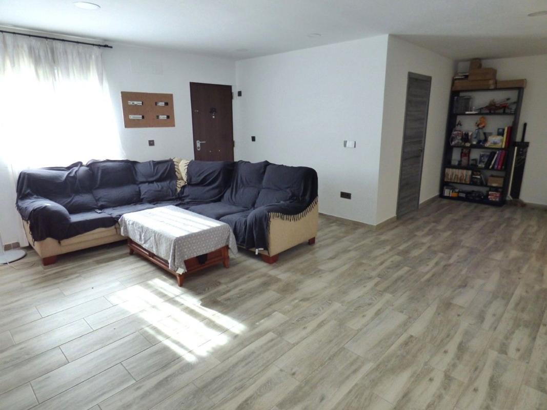 Properties for sale and rent in Spain photo 2