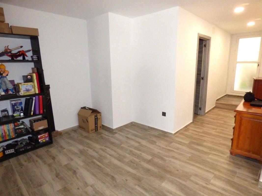 Properties for sale and rent in Spain photo 5