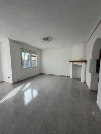 Продажа квартиры на Piso en Calle Manuel Tarin Sala, La Siesta - El Salado - Torreta, Torrevieja, Торревьеха
 photo 4
