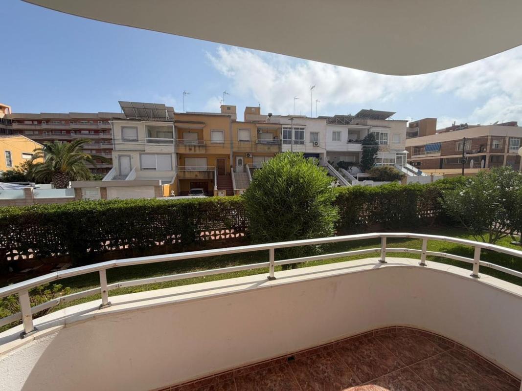 Sale of apartment in Piso en Punta Prima, Torrevieja, Torrevieja
photo 2