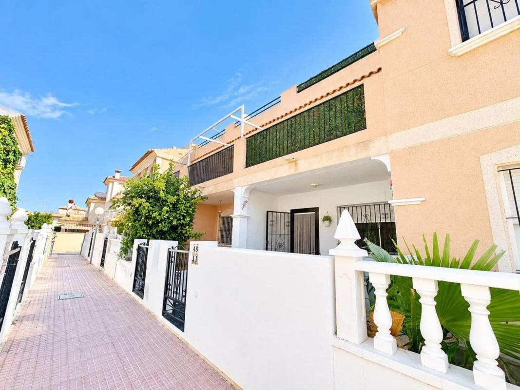 Sale of independent chalet in Casa o chalet en La Regia, Orihuela, Orihuela
photo 2