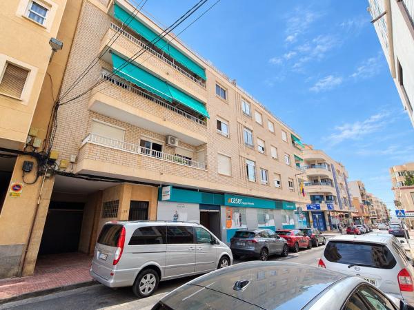Продажа квартиры на Piso en Centro - Muelle Pesquero, Torrevieja, Торревьеха
thumbnail 2