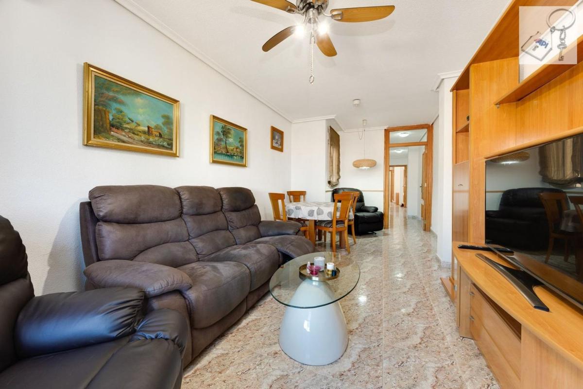 Sale of apartment in Piso en El Molino, Torrevieja, Torrevieja
photo 1