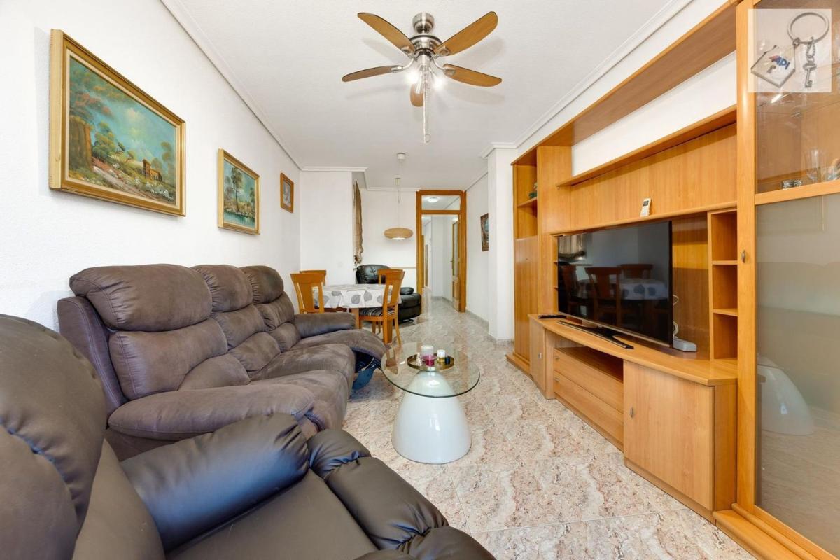 Sale of apartment in Piso en El Molino, Torrevieja, Torrevieja
photo 2