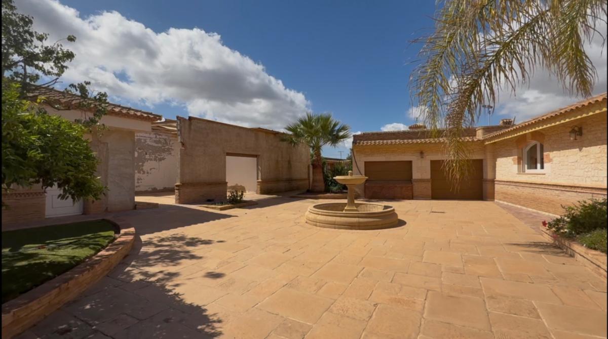 Properties for sale and rent in Spain photo 5