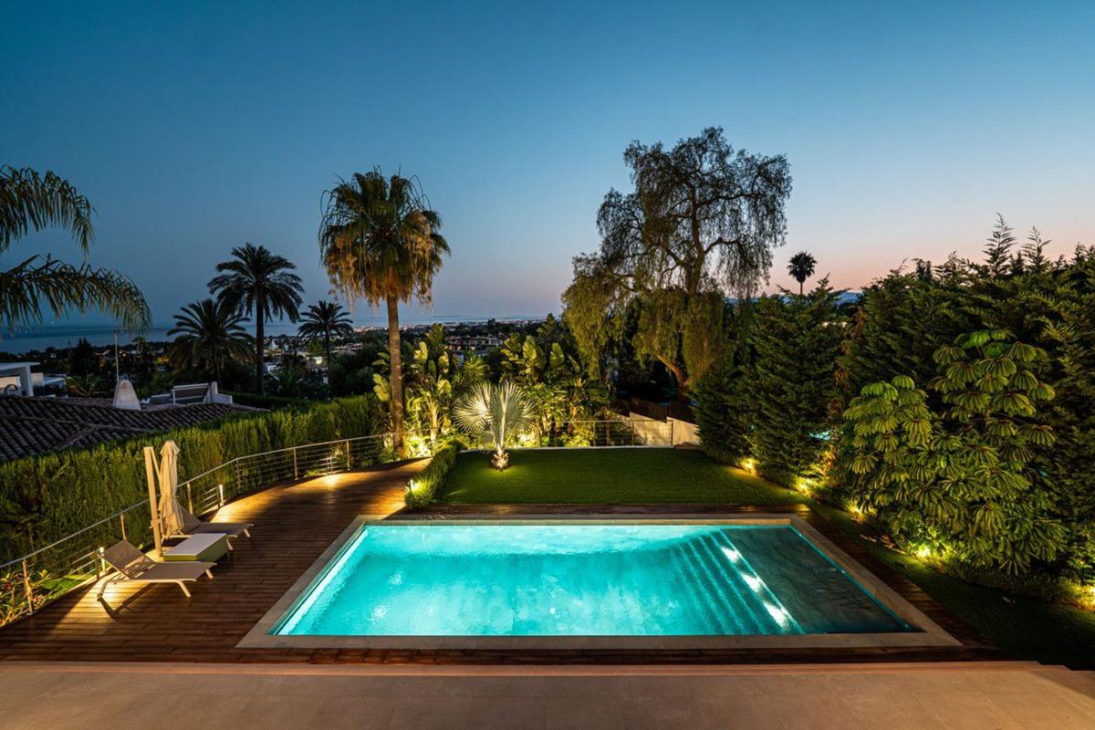 Продажа пентхауса на  Ático en Playa de Nagüeles, Puente Romano, Marbella, Марбелла photo 3