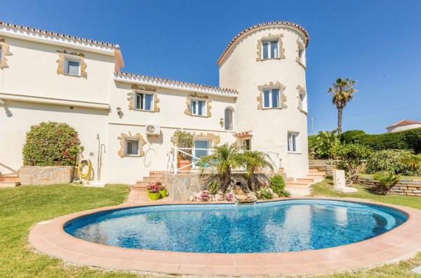 Casa o chalet independiente en Calle Italia, 41, Calaburra - Chaparral, Mijas thumbnail 3