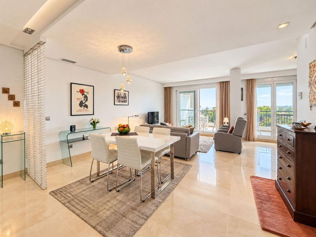 Venta de piso en Piso en Los Arqueros-Puerto del Almendro, Benahavís, Benahavís
photo 2