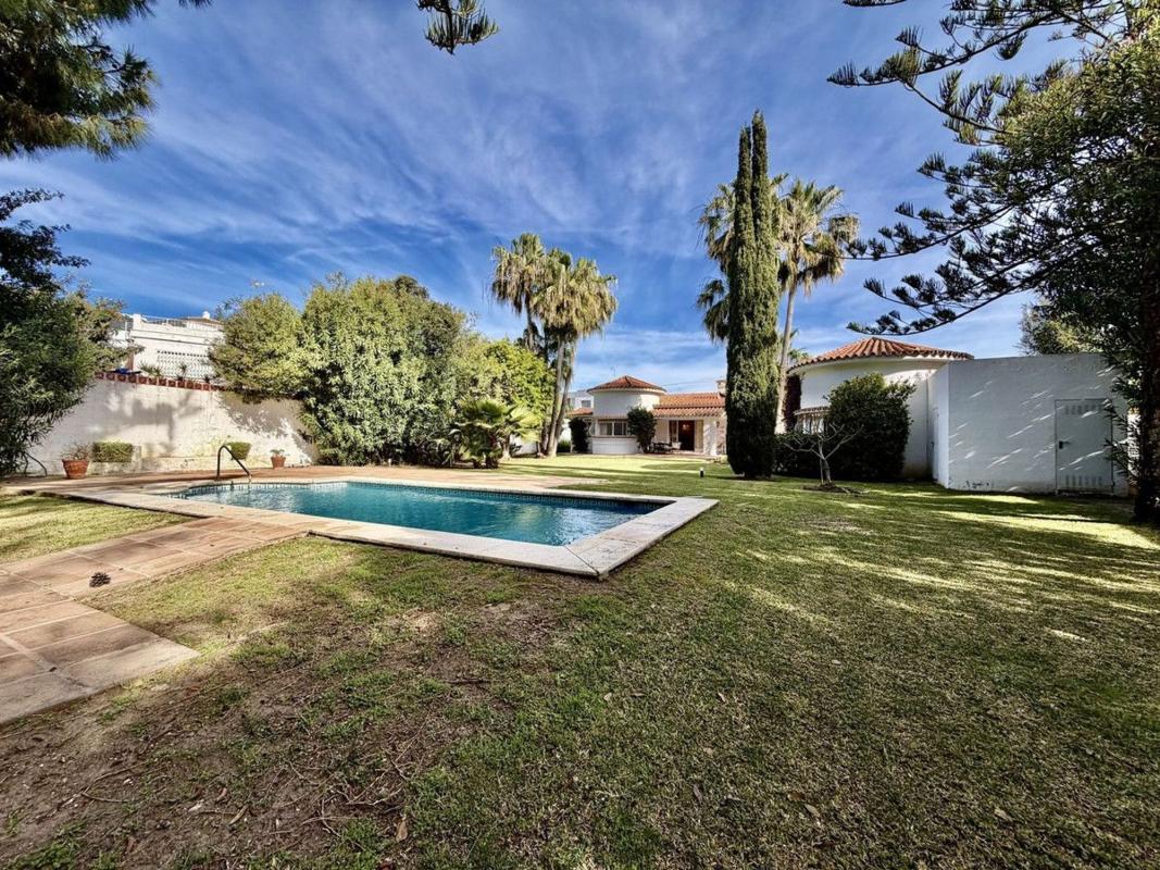 Penthouse sale in  Ático en Calle Leon, San Pedro Pueblo, Marbella, Marbella photo 2