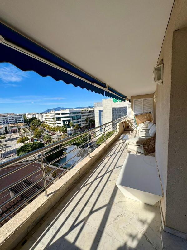 Venta de piso en Piso en Calle Ramón Areces, 2, Puerto Banús, Marbella, Marbella
 photo 5
