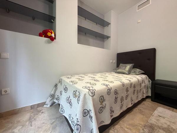 Venta de piso en Piso en Urbanizacion Casares Golf Garden /ur12, 13, Casares Golf - Casares del Sol, Casares, Casares
photo 1