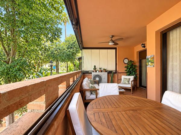 Продажа квартиры на Piso en Avenida Conde Rudi, La Carolina-Guadalpín, Marbella, Марбелла
thumbnail 2
