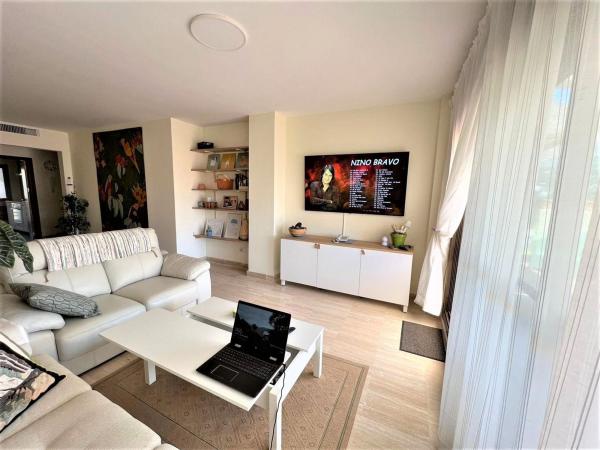 Penthouse for sale at  Ático en Urbanizacion Santa Maria, Valle Romano Golf, Estepona, Estepona photo 2