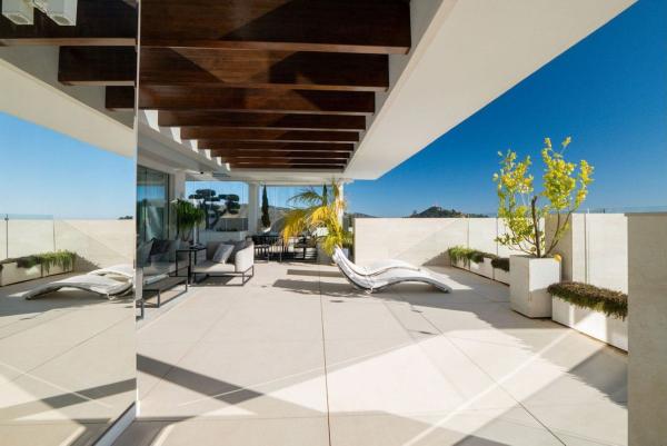 Аттик на продажу в  Ático en Calle Sedal s/n, Cabopino - Artola, Marbella, Марбелла photo 4