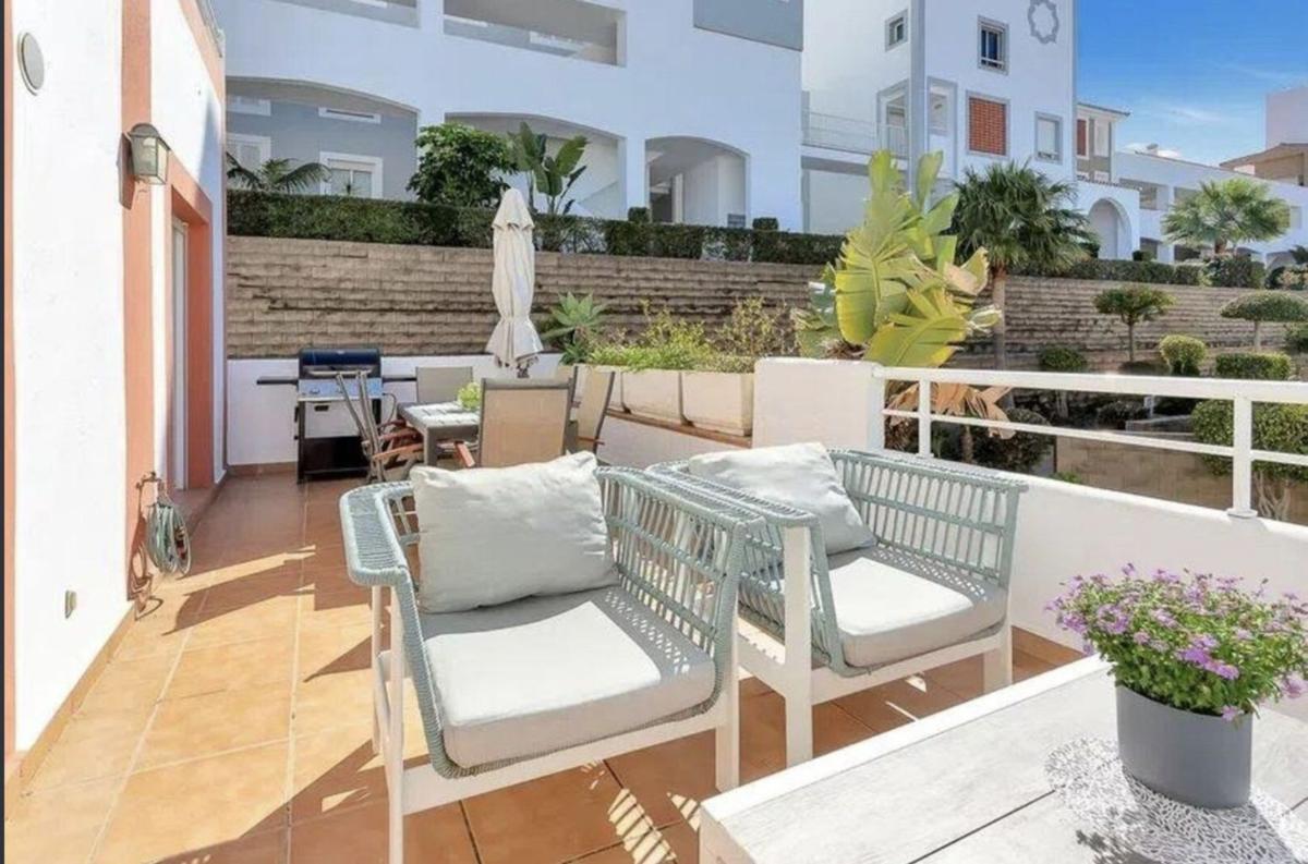 Продажа дуплекса на Dúplex en Paraiso-Barronal, Estepona, Эстепона photo 4