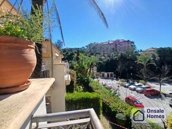 Sale of flat in Piso en Urbanización Golf Río Real, Rio Real, Marbella, Marbella
thumbnail 3