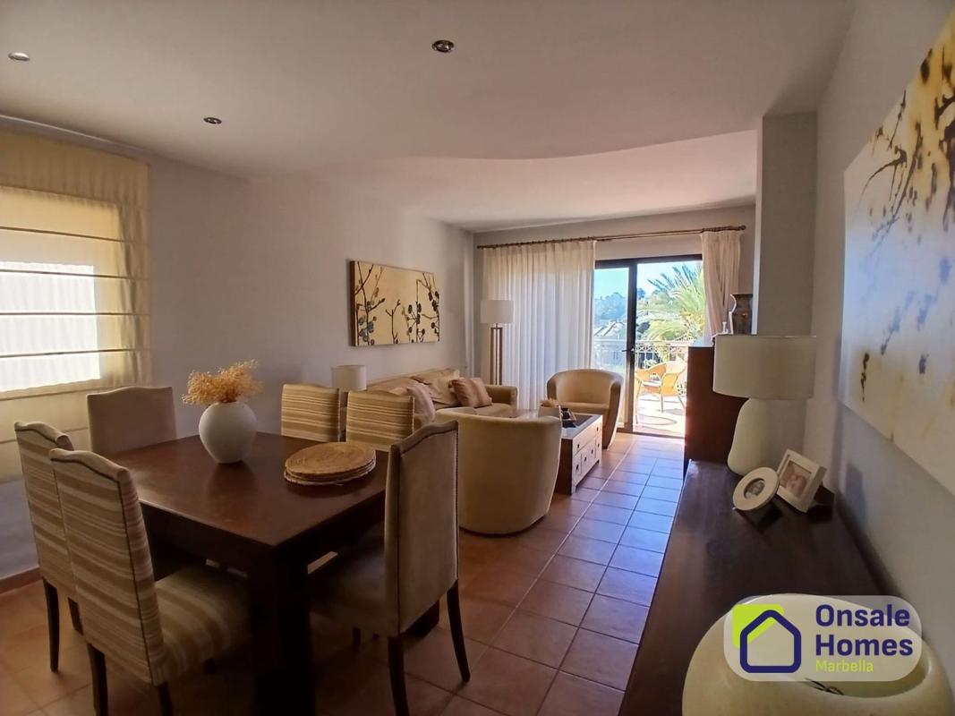 Sale of apartment in Piso en Urbanización Golf Río Real, Rio Real, Marbella, Marbella
 photo 4