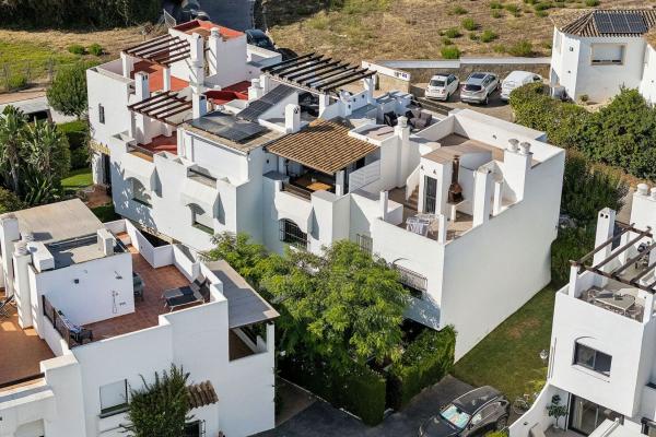 Casa o chalet independiente en Las Mimosas-L Vista Playa, 2 -f, Linda Vista-Nueva Alcántara-Cortijo Blanco, Marbella photo 1