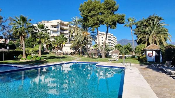 Sprzedaż mieszkania w Piso en Aguamarina, Nueva Atalaya, Estepona, Estepona
photo 1