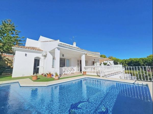 Casa o chalet independiente en Centro, Estepona thumbnail 2