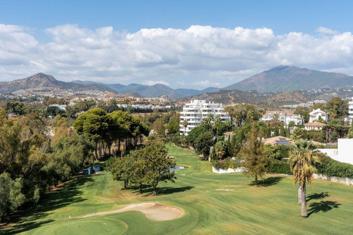 Venta de piso en Piso en Calle 19 C, 501, Guadalmina Alta, Marbella, Marbella
photo 1