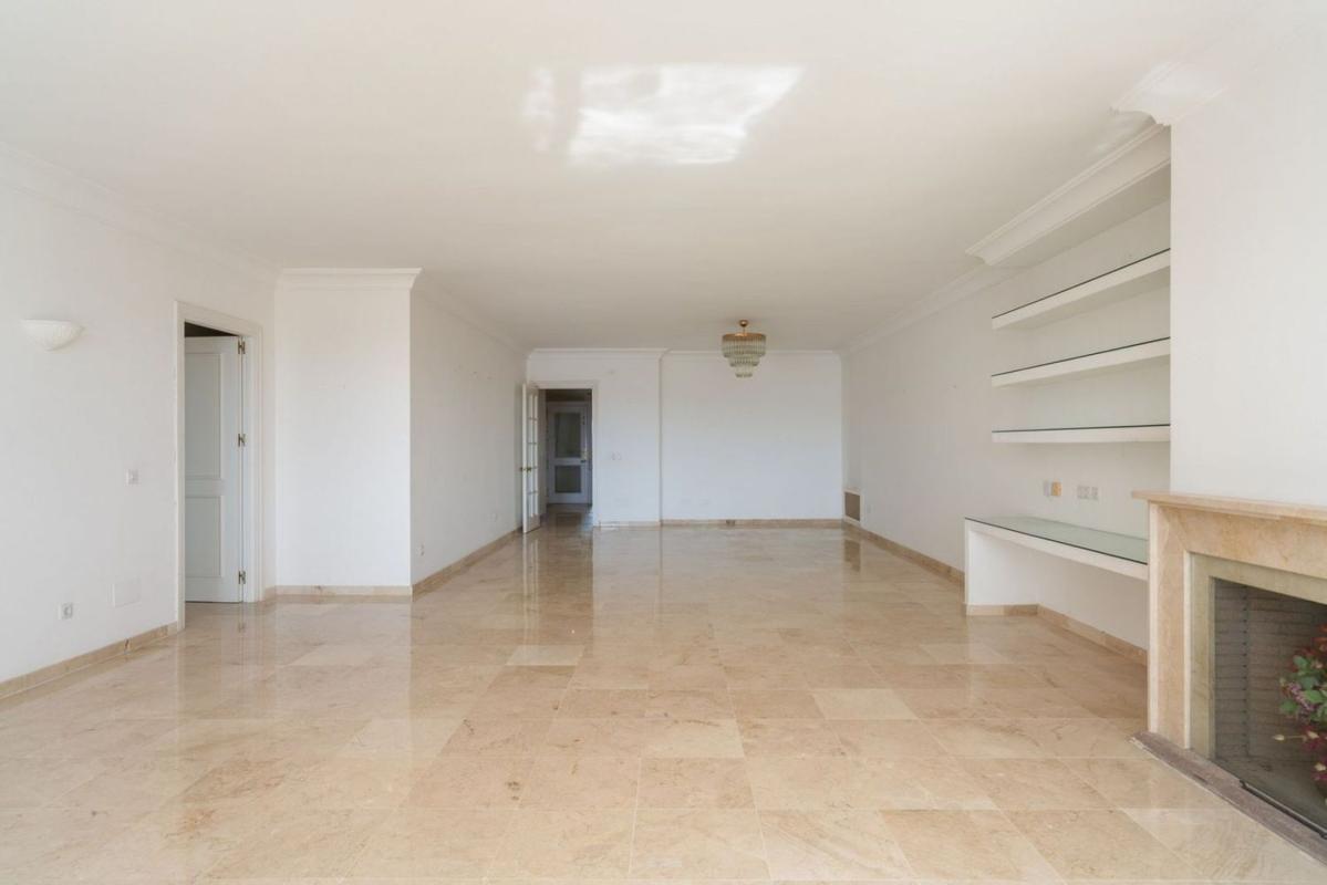Venta de piso en Piso en Calle 19 C, 501, Guadalmina Alta, Marbella, Marbella
photo 2
