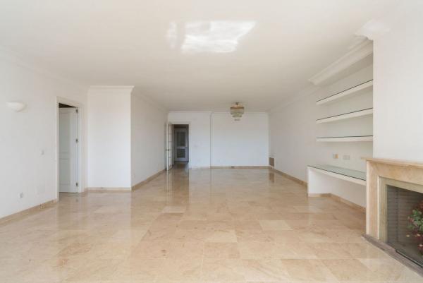 Sale of flat in Piso en Calle 19 C, 501, Guadalmina Alta, Marbella, Marbella
thumbnail 2