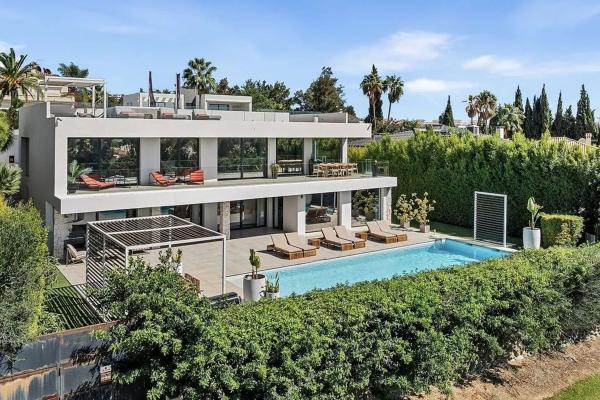 Casa o chalet independiente en Calle Orión, Los Naranjos, Marbella photo 1