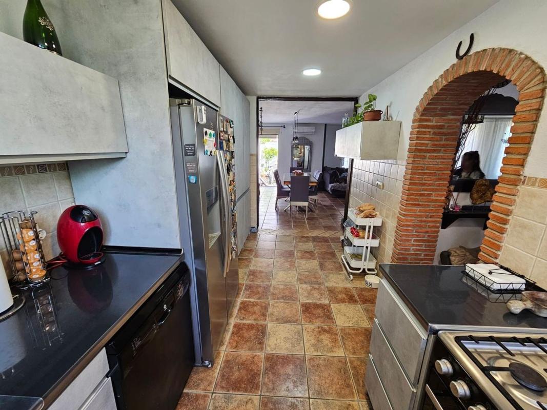 Properties for sale and rent in Spain photo 5