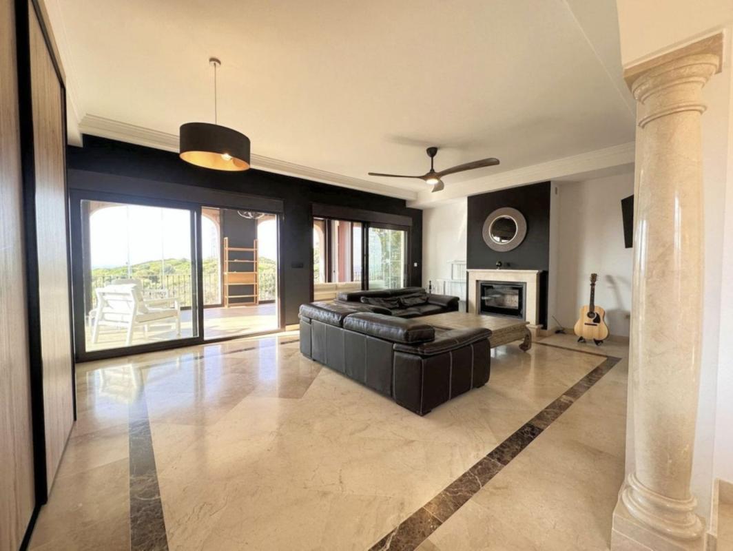 Properties for sale and rent in Spain photo 5