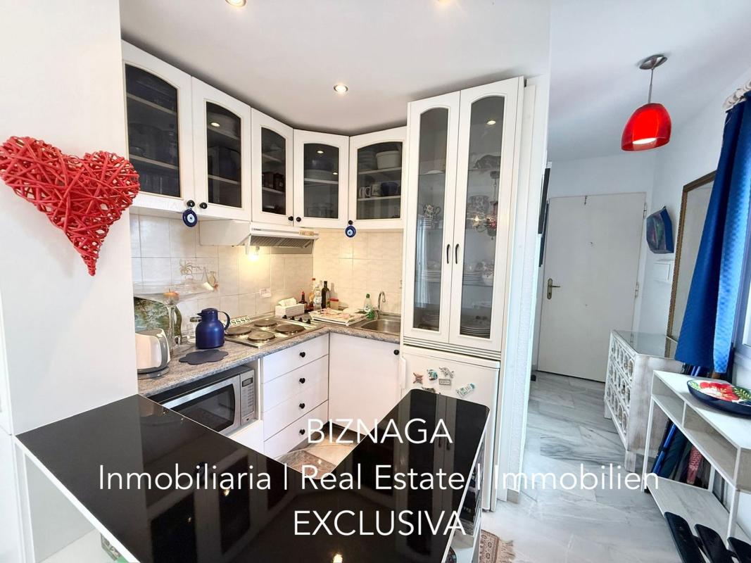 Продажа квартиры на Piso en Urbanizacion Laguna Beach, Laguna Beach, Torrox, Торрокс
 photo 4