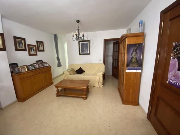 Продажа квартиры на Piso en Calle Dátiles, Platero - El Limón, Alhaurín de la Torre, Алхаурин-де-ла-Торре
thumbnail 2