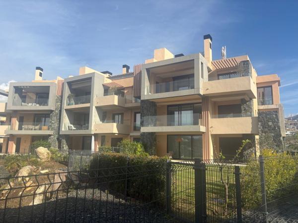 Venta de piso en Piso en Calle Lago de Como, 10, El Madroñal, Benahavís, Benahavís
photo 1